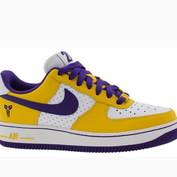 KOBE EDITION AIR FORCE ONES - Picture 1 of 3
